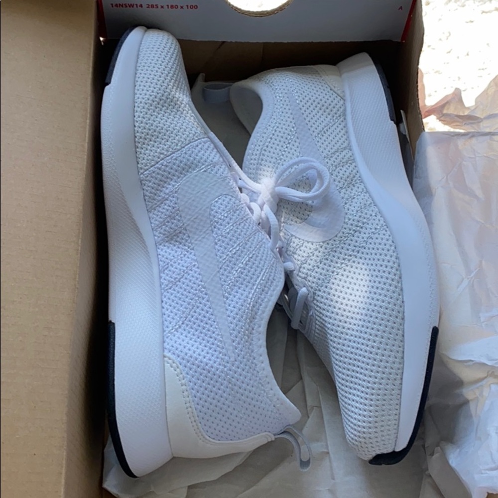 Nike Dueltone Racer Shoe